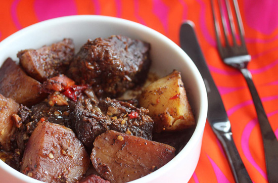 Рецепт приготовления жаркого Барское на темном пиве с вишнями: пошаговая инструкция