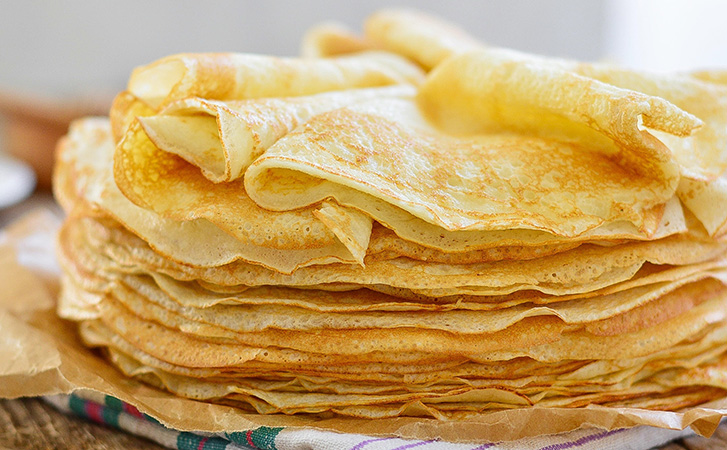 Ставим блины на молоке и воде получаются тонкие до