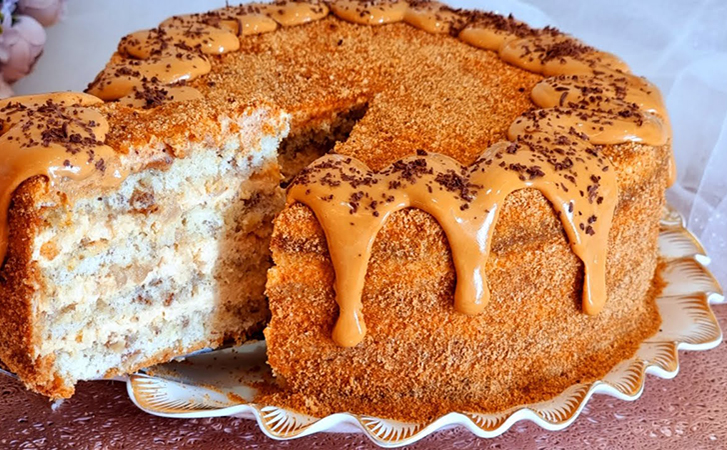 Бисквитный торт со сгущёнкой: очень вкусный торт с нежным кремом