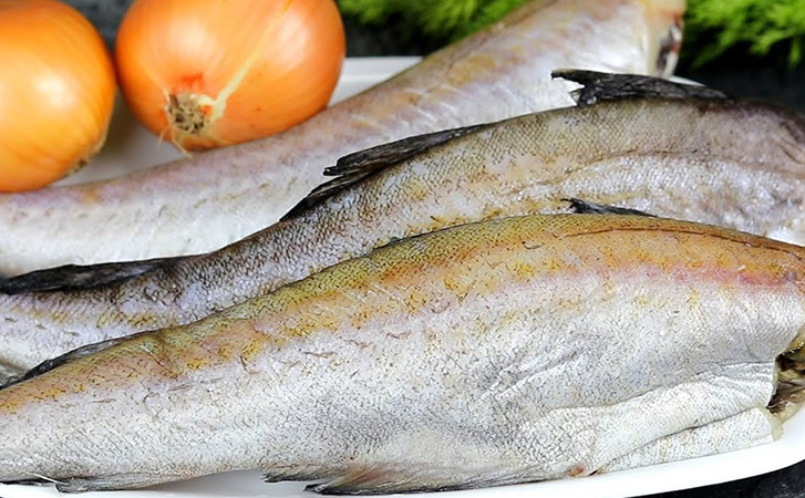 Минтай тает во рту и идет всегда нарасхват. Пробуем черноморский рецепт ...